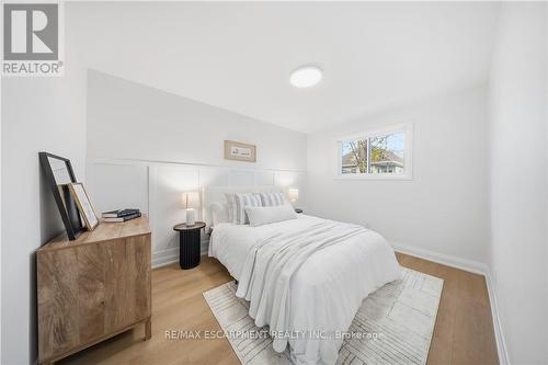 11 Garside Avenue S, Hamilton, ON - Indoor Photo Showing Bedroom