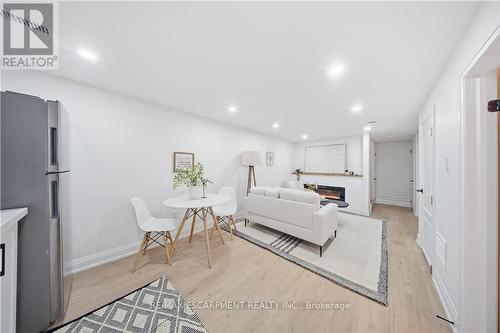 11 Garside Avenue S, Hamilton, ON - Indoor