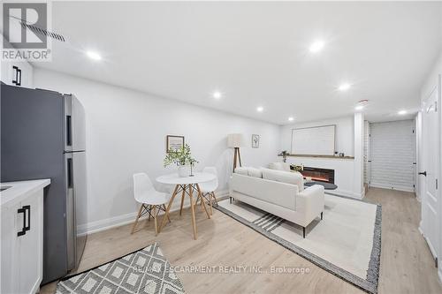 11 Garside Avenue S, Hamilton, ON - Indoor