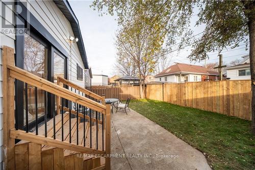 11 Garside Avenue S, Hamilton, ON - Outdoor