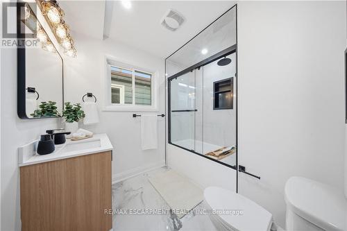 11 Garside Avenue S, Hamilton, ON - Indoor