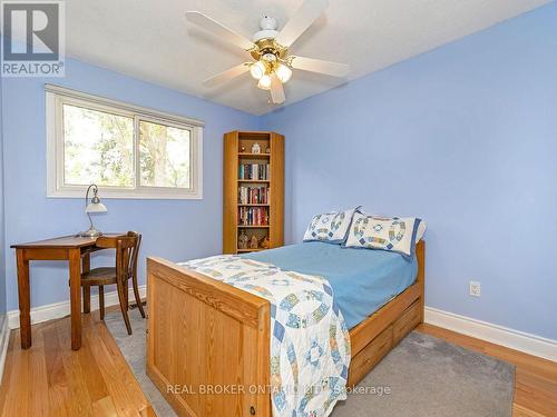 7223 Bendigo Circle, Mississauga, ON - Indoor Photo Showing Bedroom