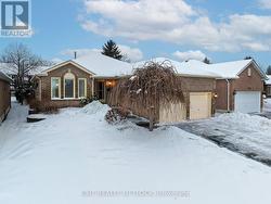 1627 RAMBLEWOOD DRIVE  Peterborough (Otonabee Ward 1), ON K9K 2C3