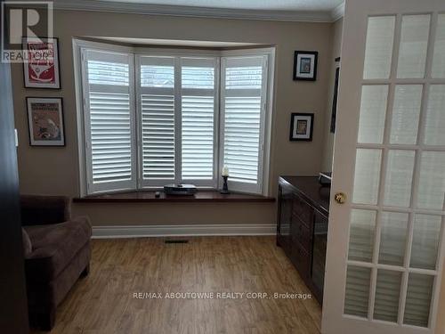 2179 Maplewood Drive, Burlington, ON - Indoor Photo Showing Other Room