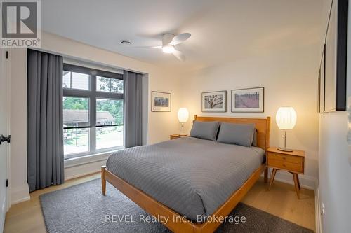 4th bedroom in upper level - 74 Montgomery Road, Welland (N. Welland), ON - Indoor Photo Showing Bedroom