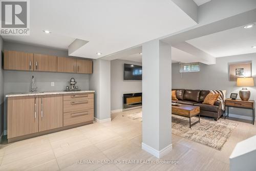 4 Upper Canada Drive, St. Catharines (Lakeshore), ON - Indoor With Fireplace