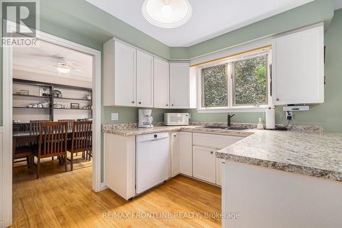 12 Glenview Crescent, Perth, ON - Indoor Photo Showing Kitchen