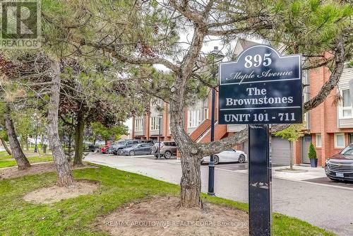 418 - 895 Maple Avenue, Burlington, ON - Outdoor