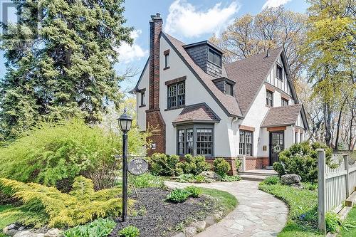 1060 Mohawk Road, Burlington, ON - Outdoor With Facade