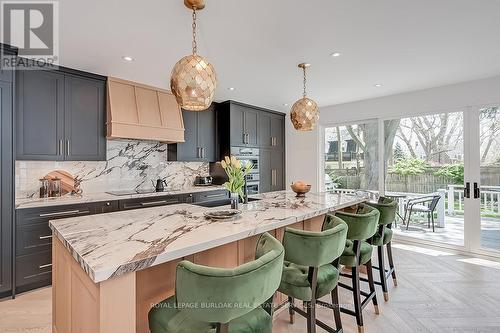 1060 Mohawk Road, Burlington, ON - Indoor