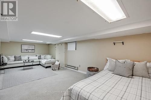 1060 Mohawk Road, Burlington, ON - Indoor Photo Showing Other Room