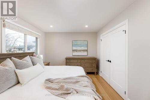 471 Sparling Crescent, Burlington, ON - Indoor Photo Showing Bedroom