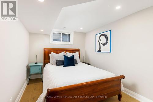 471 Sparling Crescent, Burlington, ON - Indoor Photo Showing Bedroom