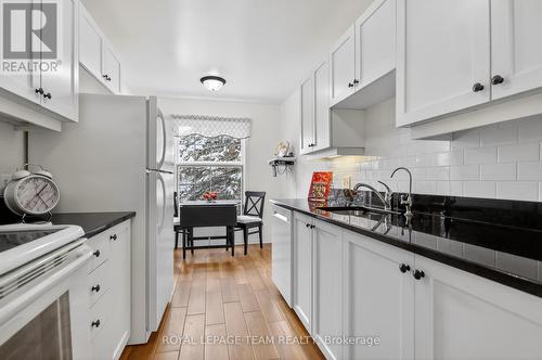 201 - 40 Pearl Street, Smiths Falls, ON - Indoor Photo Showing Kitchen