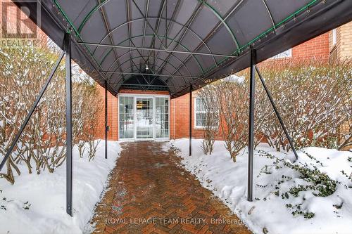 201 - 40 Pearl Street, Smiths Falls, ON - Outdoor