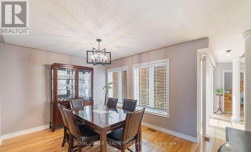 365 Turnberry Crescent, Mississauga, ON - Indoor Photo Showing Dining Room