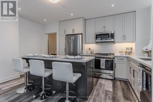 603 - 2007 James Street, Burlington, ON - Indoor Photo Showing Kitchen With Stainless Steel Kitchen With Upgraded Kitchen