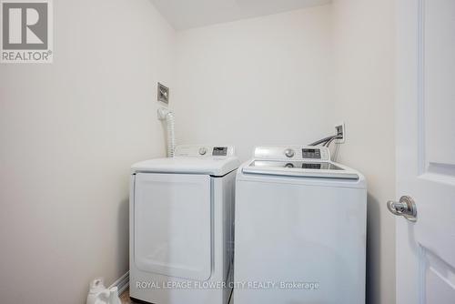 38 Abigail Crescent, Caledon, ON - Indoor Photo Showing Laundry Room