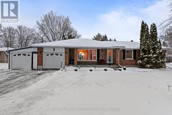6 SANDY HOOK ROAD  Quinte West (Sidney Ward), ON K8R 1G2