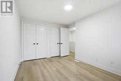 Primary suite with double closets & laminate flrs - 