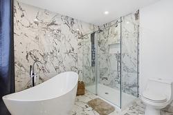 Ensuite bathroom - 