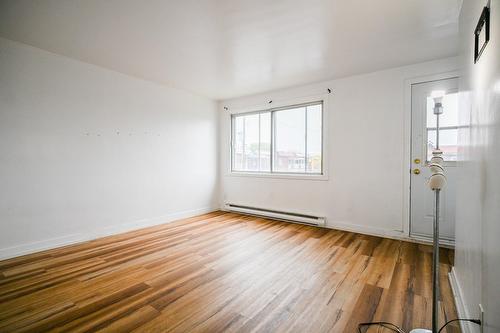 Primary bedroom - 5945 Rue Landry, Montréal (Mercier/Hochelaga-Maisonneuve), QC - Indoor Photo Showing Other Room