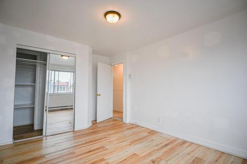 Primary bedroom - 5945 Rue Landry, Montréal (Mercier/Hochelaga-Maisonneuve), QC - Indoor Photo Showing Other Room