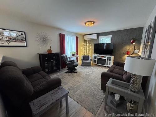 66 Renfrew St, Petitcodiac, NB 