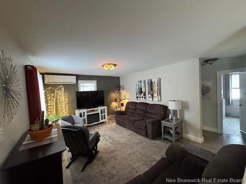 66 Renfrew St, Petitcodiac, NB 