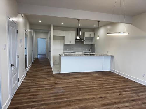 Cuisine - 4842 Rue Wellington, Montréal (Verdun/Île-Des-Soeurs), QC - Indoor Photo Showing Kitchen