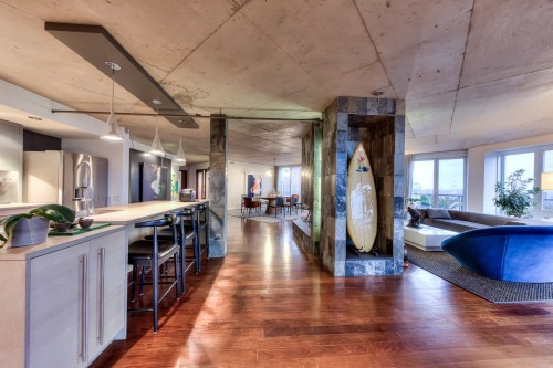 Vue d'ensemble - 703-285 Av. Laurier E., Montréal (Le Plateau-Mont-Royal), QC - Indoor Photo Showing Kitchen With Upgraded Kitchen