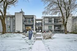 42-126 Portsmouth BLVD  Winnipeg, MB R3P 1B6