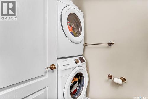 1042 Kloppenburg Bend, Saskatoon, SK 