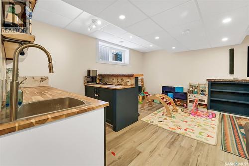 1042 Kloppenburg Bend, Saskatoon, SK 