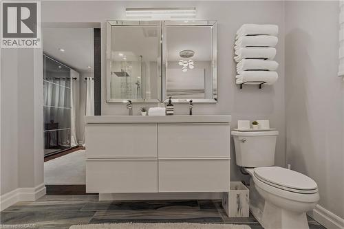 2424 Eileen Drive, Burlington, ON - Indoor Photo Showing Bathroom