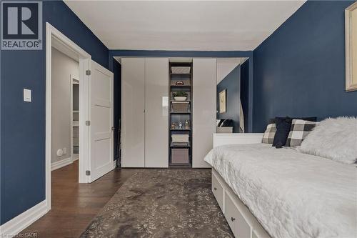 2424 Eileen Drive, Burlington, ON - Indoor Photo Showing Bedroom
