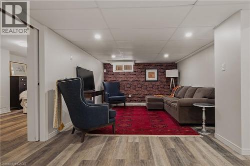 2424 Eileen Drive, Burlington, ON - Indoor