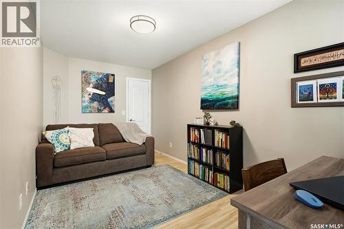 4102 Buckingham Drive E, Regina, SK - Indoor