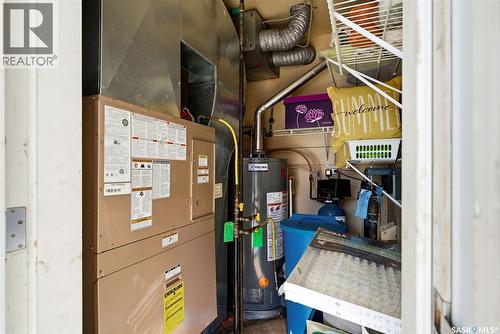 4102 Buckingham Drive E, Regina, SK - Indoor