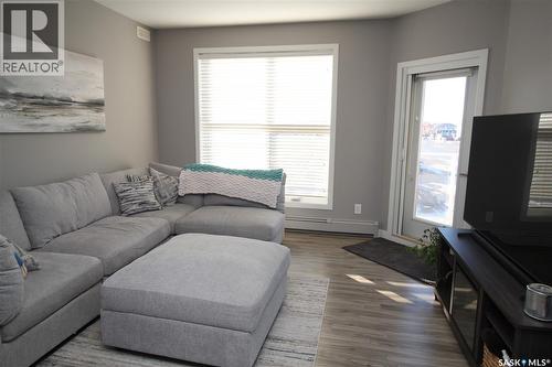 317 1035 Moss Avenue, Saskatoon, SK - Indoor Photo Showing Living Room