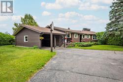40 PAYETTE DRIVE  Penetanguishene, ON L9M 1H5