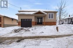 152 BAY STREET  Quinte West (Trenton Ward), ON K8V 1H8