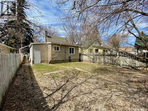 1416 E Avenue N, Saskatoon, SK - Outdoor