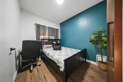 1199 Selkirk Ave, Winnipeg, MB 