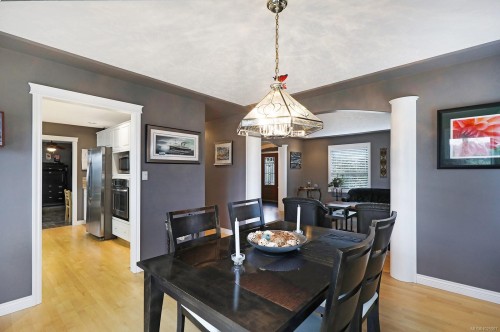 1675 Chester Pl, Comox, BC 