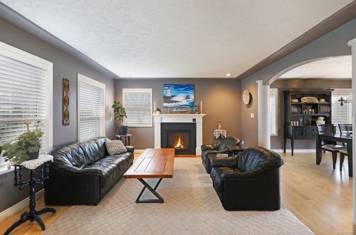 1675 Chester Pl, Comox, BC 