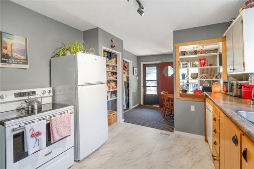 47 Morrison Road, Kimberley, BC - Indoor Photo Showing Kitchen