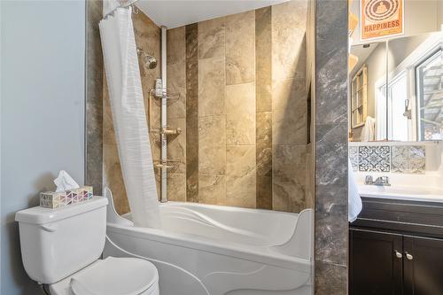 47 Morrison Road, Kimberley, BC - Indoor Photo Showing Bathroom