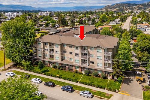 311-770 Rutland Road, Kelowna, BC - Outdoor With View