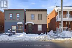 2 - 244 ROCHESTER STREET  Ottawa, ON K1R 7N1